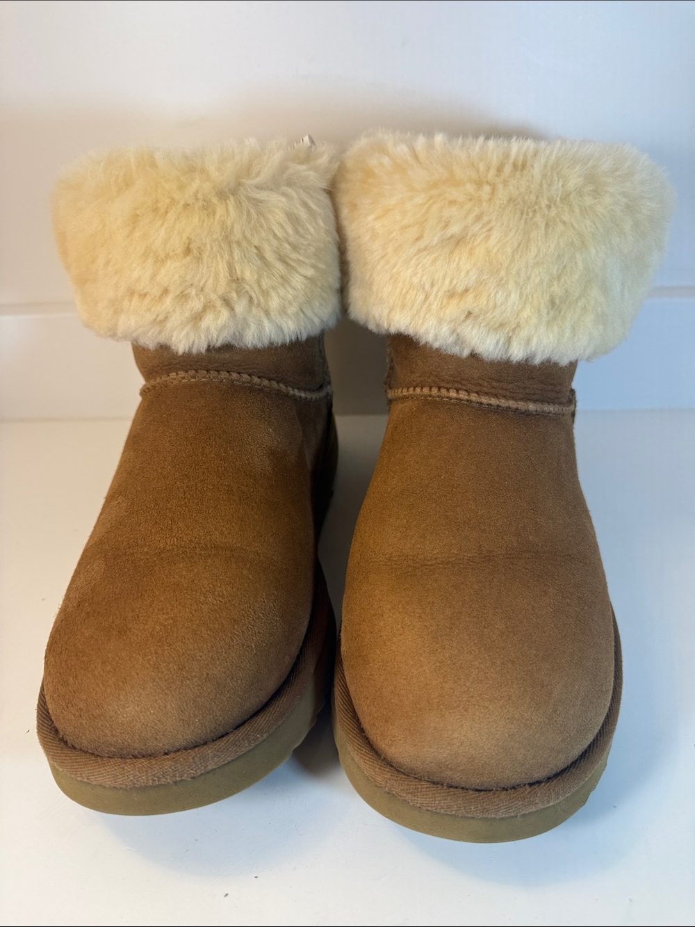 UGG Classic Chestnut Short II Chestnut Suede Boots - Size 7 - Picture 5 of 11